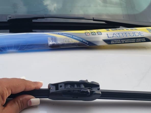 Remove Rain X Wiper Blades