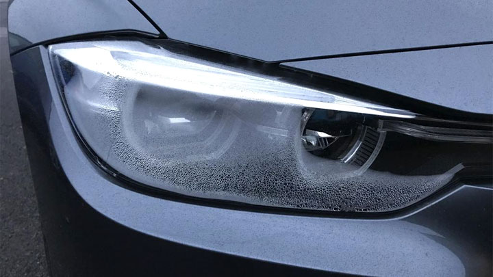 How to Get Moisture Out of Headlights